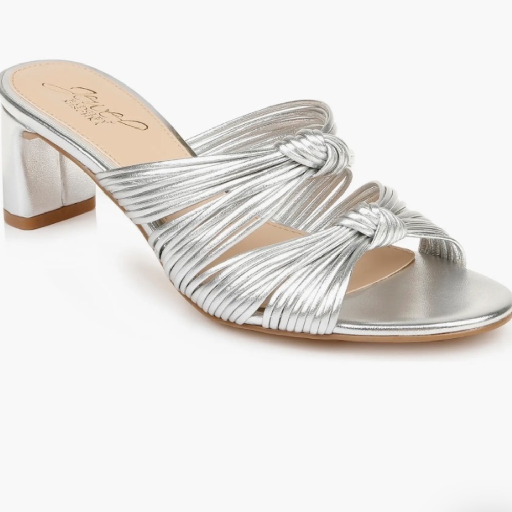 Cheryl Knotted Slide Sandal
Jewel Badgley Mischka new